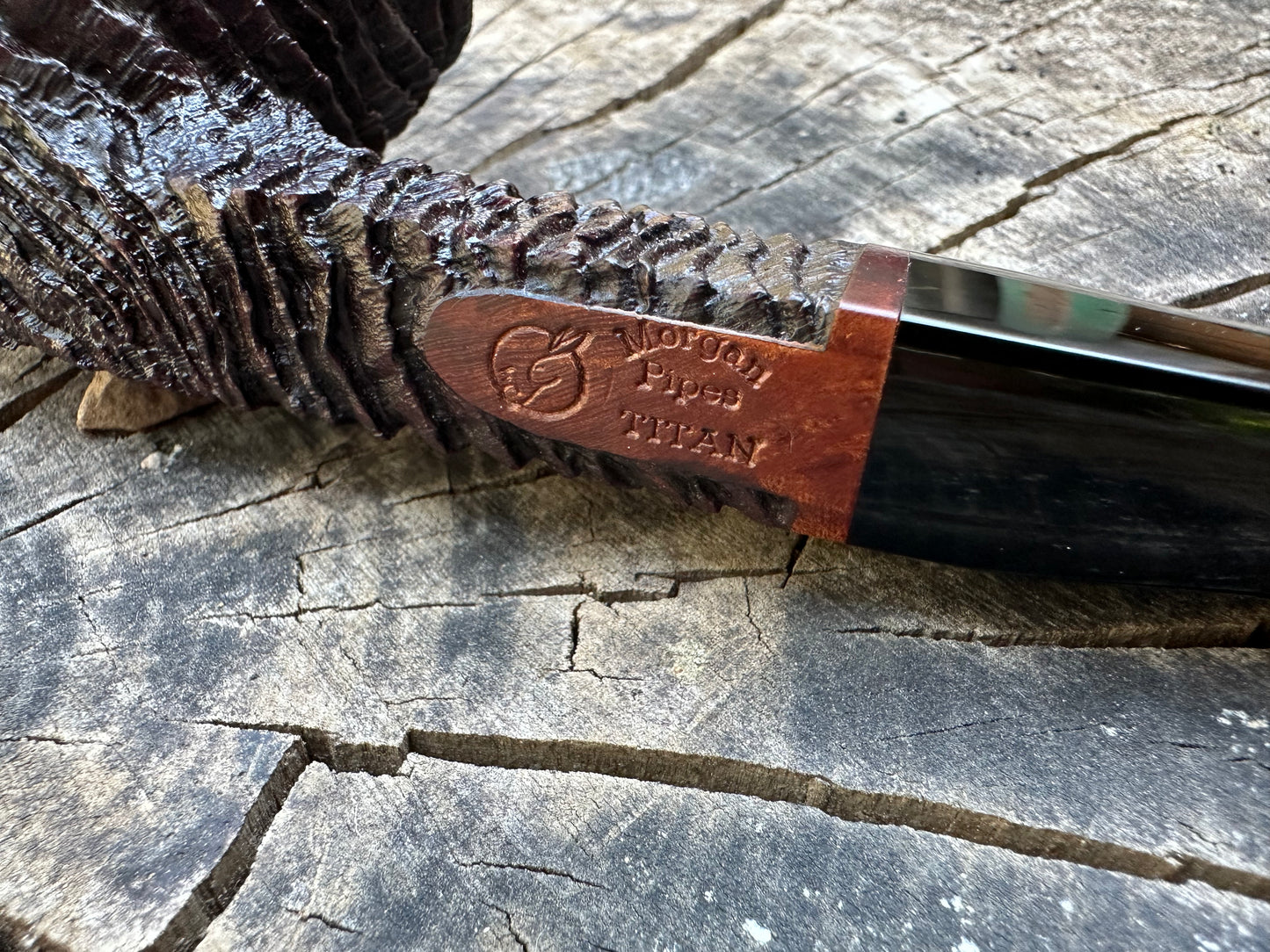 Bent Bulldog (Titan Grade)