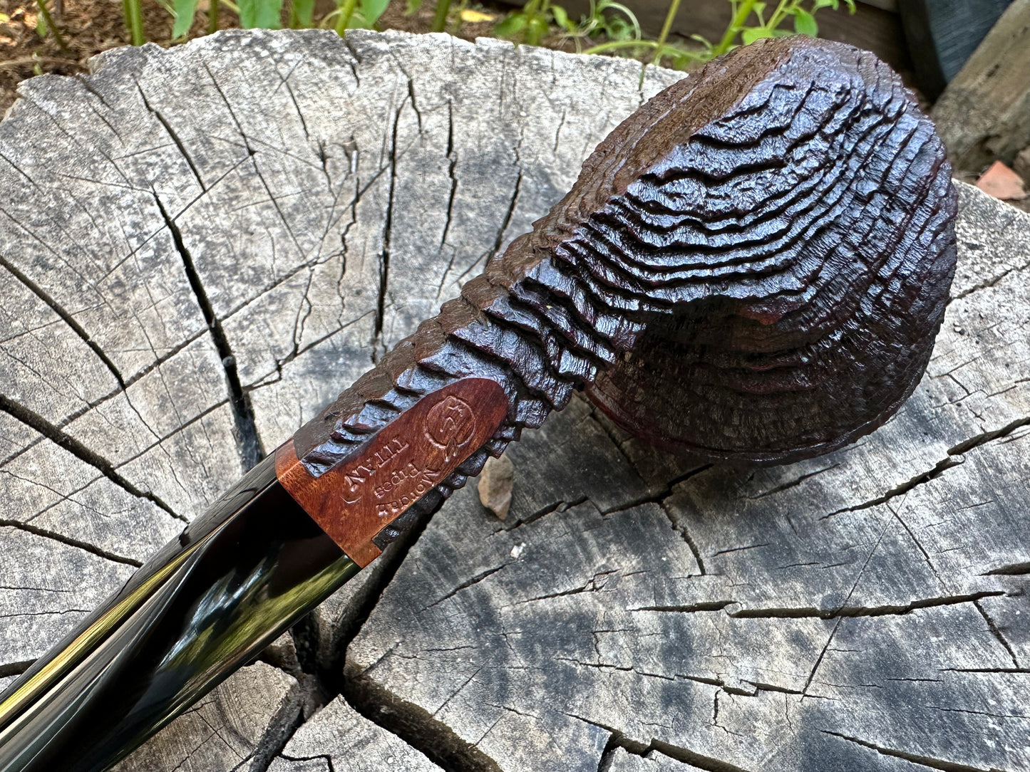 Bent Bulldog (Titan Grade)